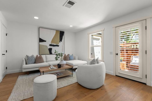 857 Carlisle Way 128, Sunnyvale, CA 94087