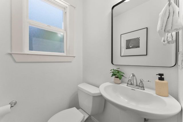 857 Carlisle Way 128, Sunnyvale, CA 94087