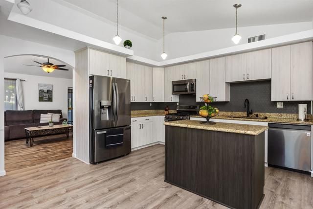 12851 Papago Drive, Poway, CA 92064