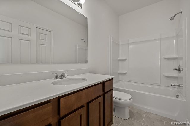 29112 Myles Andrew Drive, Lyon Charter Township, MI 48178