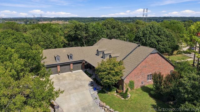 12381 S Florence Avenue, Jenks, OK 74037