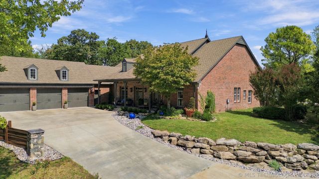 12381 S Florence Avenue, Jenks, OK 74037