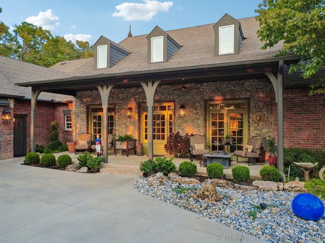 12381 S Florence Avenue, Jenks, OK 74037