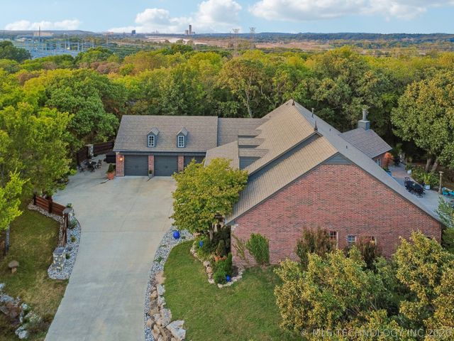 12381 S Florence Avenue, Jenks, OK 74037