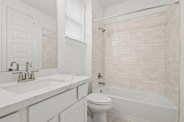 124 Peninsula Point Drive, Montgomery, TX 77356