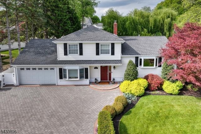11 Carlisle Rd, Wayne Twp., NJ 07470