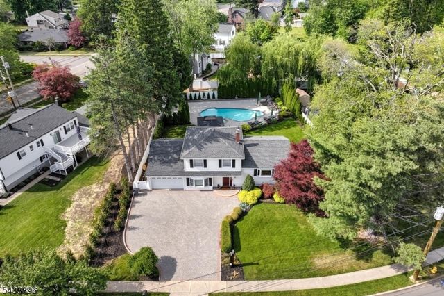 11 Carlisle Rd, Wayne Twp., NJ 07470