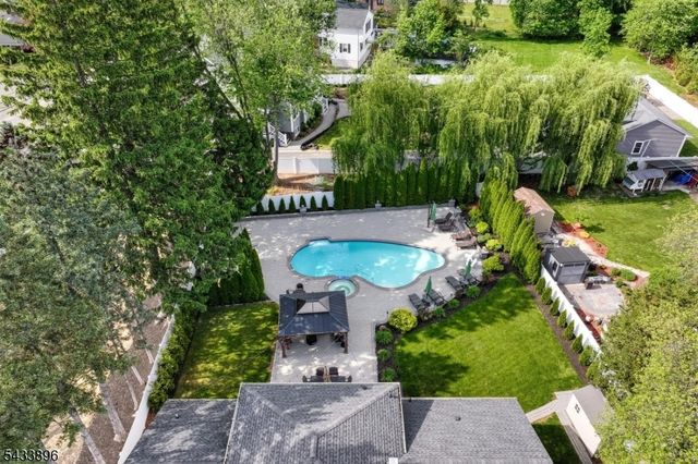 11 Carlisle Rd, Wayne Twp., NJ 07470