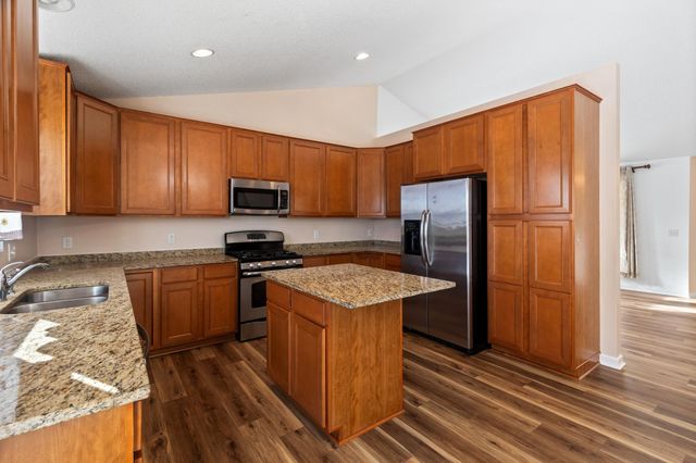 12719 Huntington Avenue, Savage, MN 55378