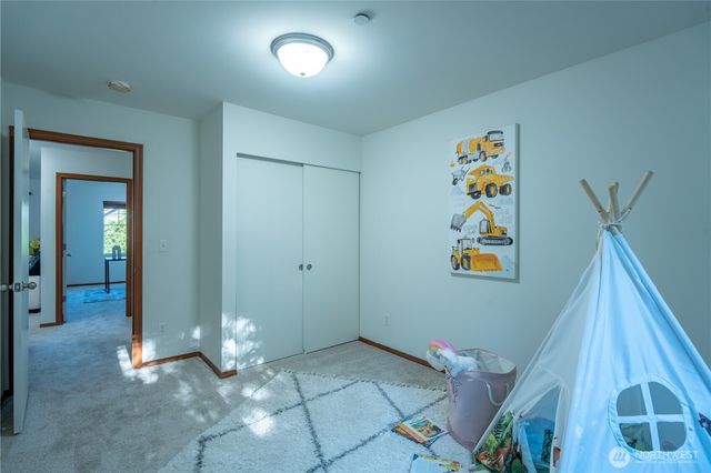 19109 16th Avenue SE, Bothell, WA 98012