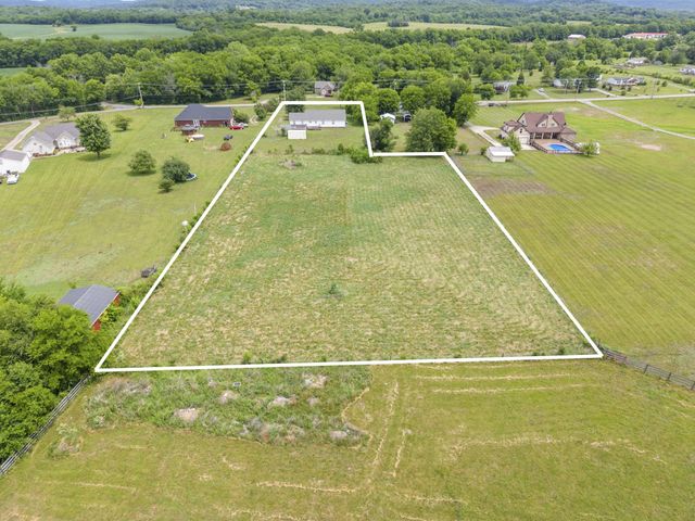 873 Rock Springs Rd, Castalian Springs, TN 37031