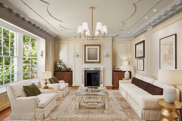 6 SUTTON Square, New York City, NY 10022