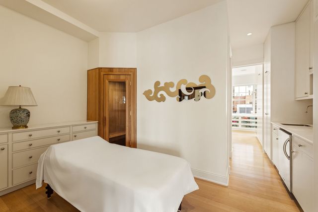 6 SUTTON Square, New York City, NY 10022