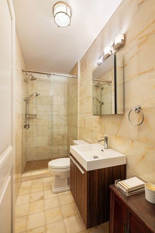 6 SUTTON Square, New York City, NY 10022