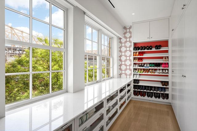 6 SUTTON Square, New York City, NY 10022