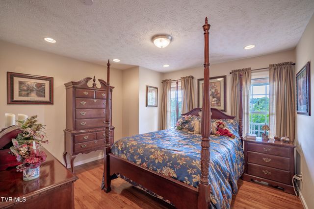 1015 Cedar Hills Drive, Church Hill, TN 37642