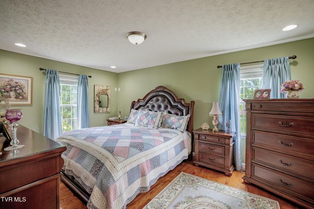 1015 Cedar Hills Drive, Church Hill, TN 37642