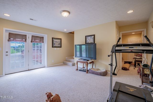 1015 Cedar Hills Drive, Church Hill, TN 37642