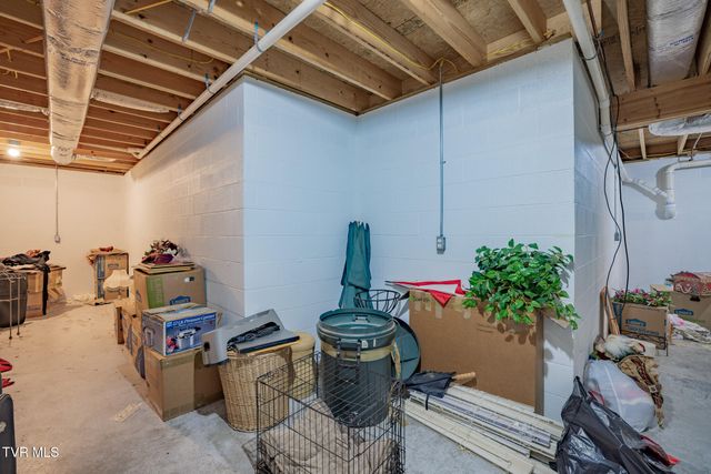 1015 Cedar Hills Drive, Church Hill, TN 37642
