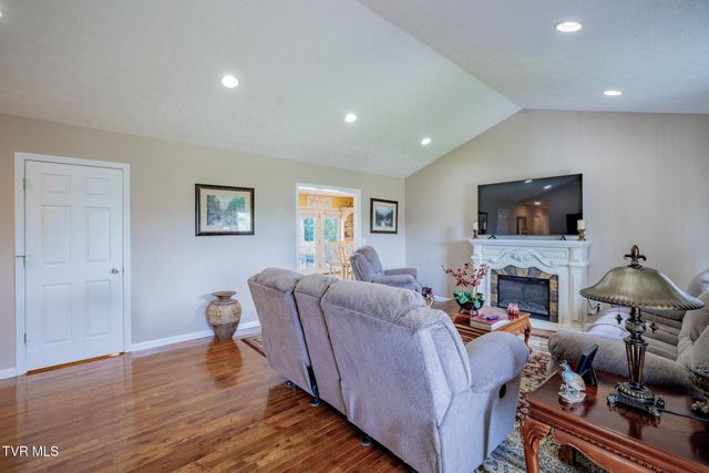 1015 Cedar Hills Drive, Church Hill, TN 37642