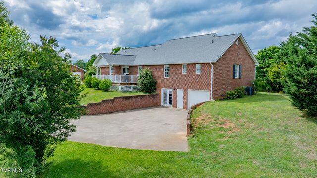 1015 Cedar Hills Drive, Church Hill, TN 37642