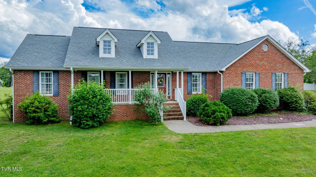 1015 Cedar Hills Drive, Church Hill, TN 37642