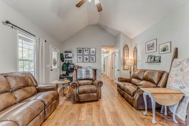 91 Little Doe Lane, Jasper, GA 30143