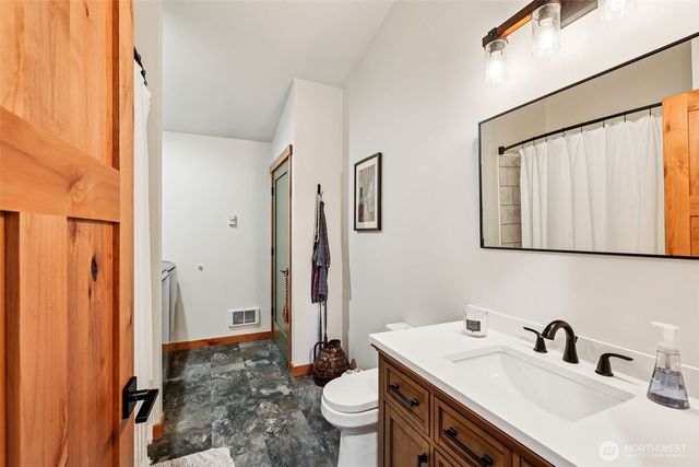 7374 Mt Baker Highway, Deming, WA 98244