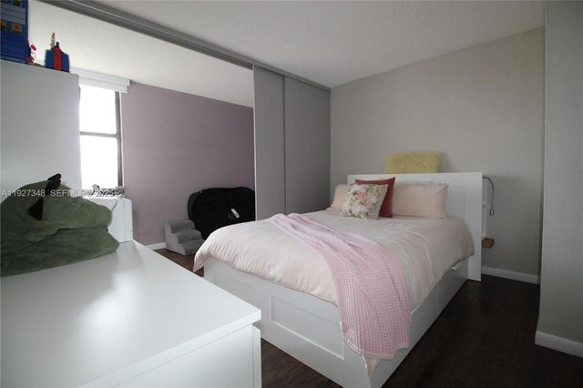 20379 W Country Club Dr 2237, Aventura, FL 33180