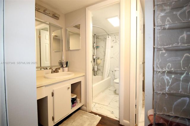 20379 W Country Club Dr 2237, Aventura, FL 33180