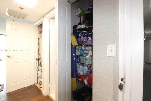 20379 W Country Club Dr 2237, Aventura, FL 33180