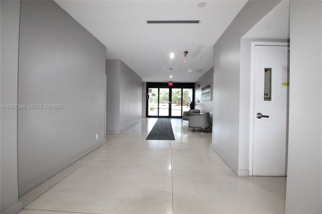 20379 W Country Club Dr 2237, Aventura, FL 33180