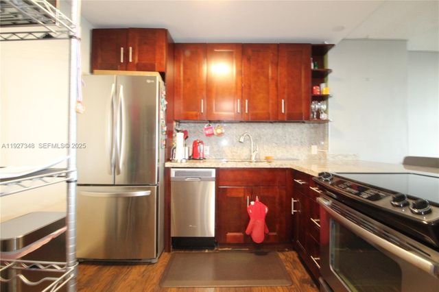 20379 W Country Club Dr 2237, Aventura, FL 33180