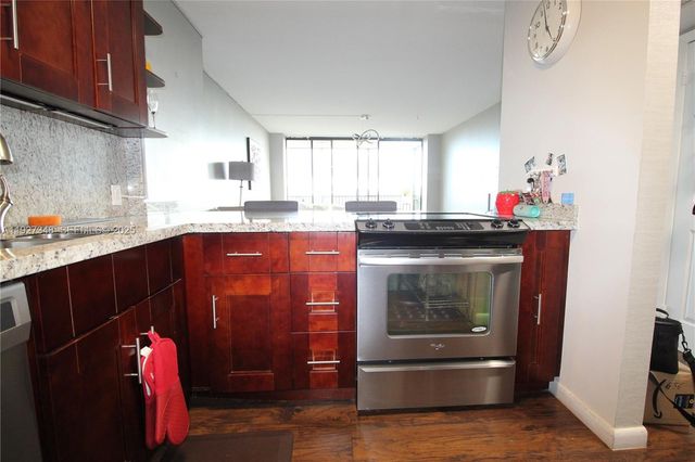 20379 W Country Club Dr 2237, Aventura, FL 33180