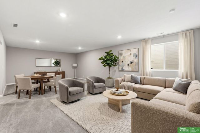 17451 Tucker Street, Bennington, NE 68007