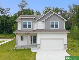17451 Tucker Street, Bennington, NE 68007
