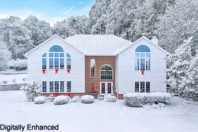 8995 Jubal Early, Hardy, VA 24101