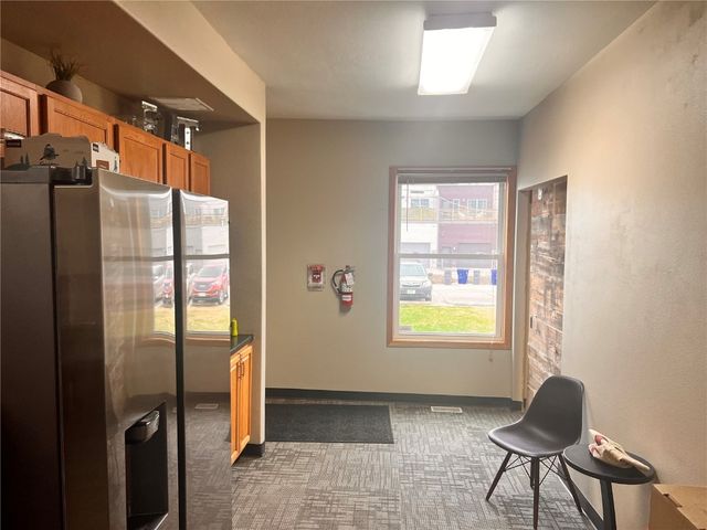 350 3rd Avenue SW 101, Cedar Rapids, IA 52404