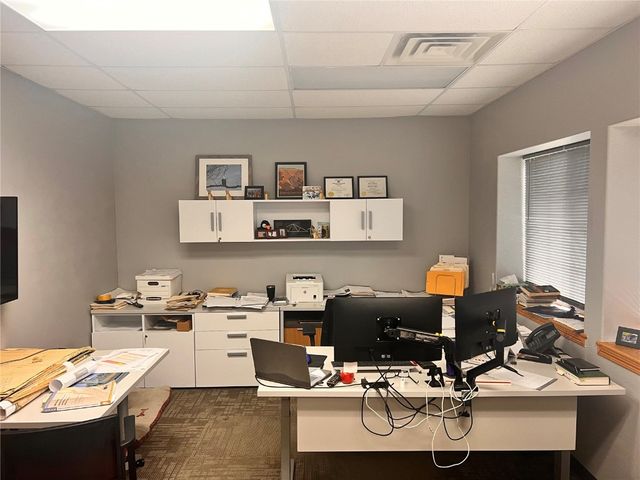 350 3rd Avenue SW 101, Cedar Rapids, IA 52404