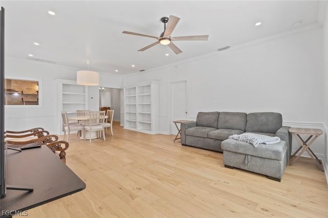 1414 Alhambra DR, Fort Myers, FL 33901