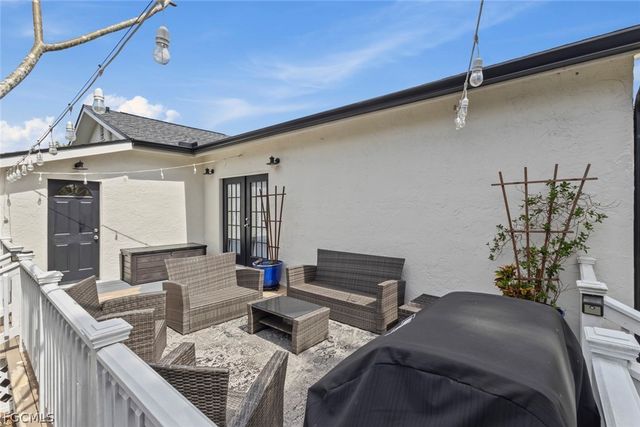 1414 Alhambra DR, Fort Myers, FL 33901