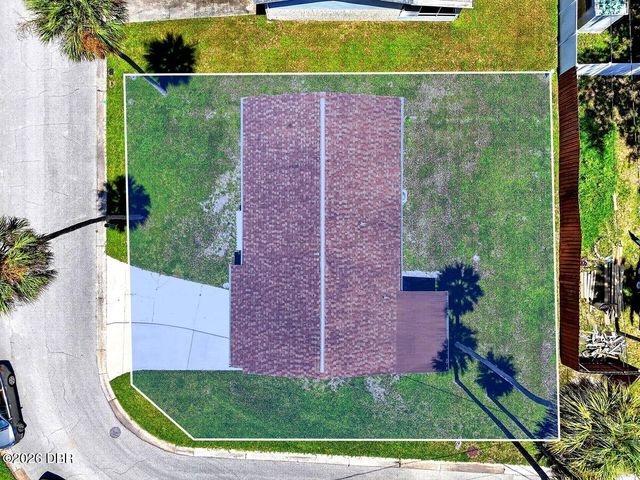 390 Linda Circle, South Daytona, FL 32119