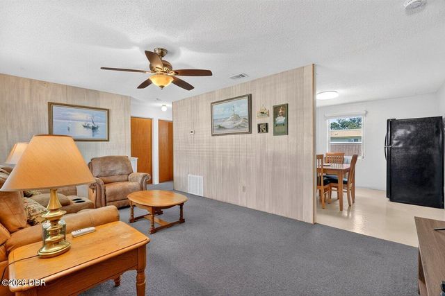 390 Linda Circle, South Daytona, FL 32119