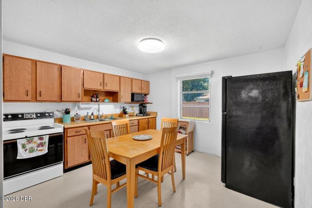 390 Linda Circle, South Daytona, FL 32119