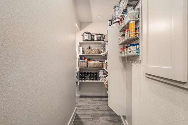 6541 Iron Horse Boulevard, North Richland Hills, TX 76180