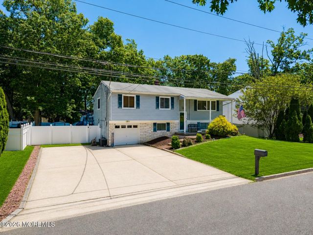 47 Jennifer Drive, Howell, NJ 07731