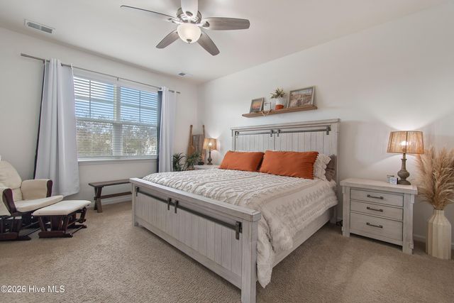 1335 Sunny Slope Circle, Calabash, NC 28467