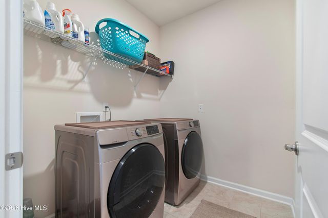 1335 Sunny Slope Circle, Calabash, NC 28467