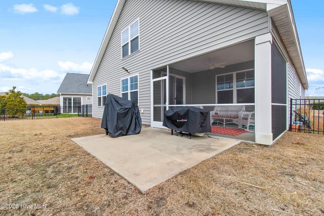 1335 Sunny Slope Circle, Calabash, NC 28467