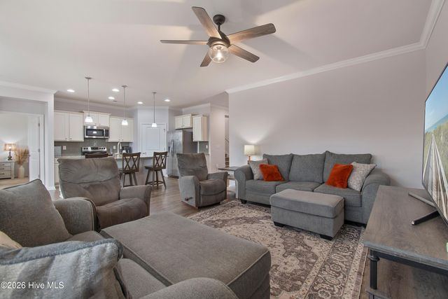 1335 Sunny Slope Circle, Calabash, NC 28467